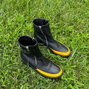 Charles Jourdan Paris Chelsea Boots Size 8.5